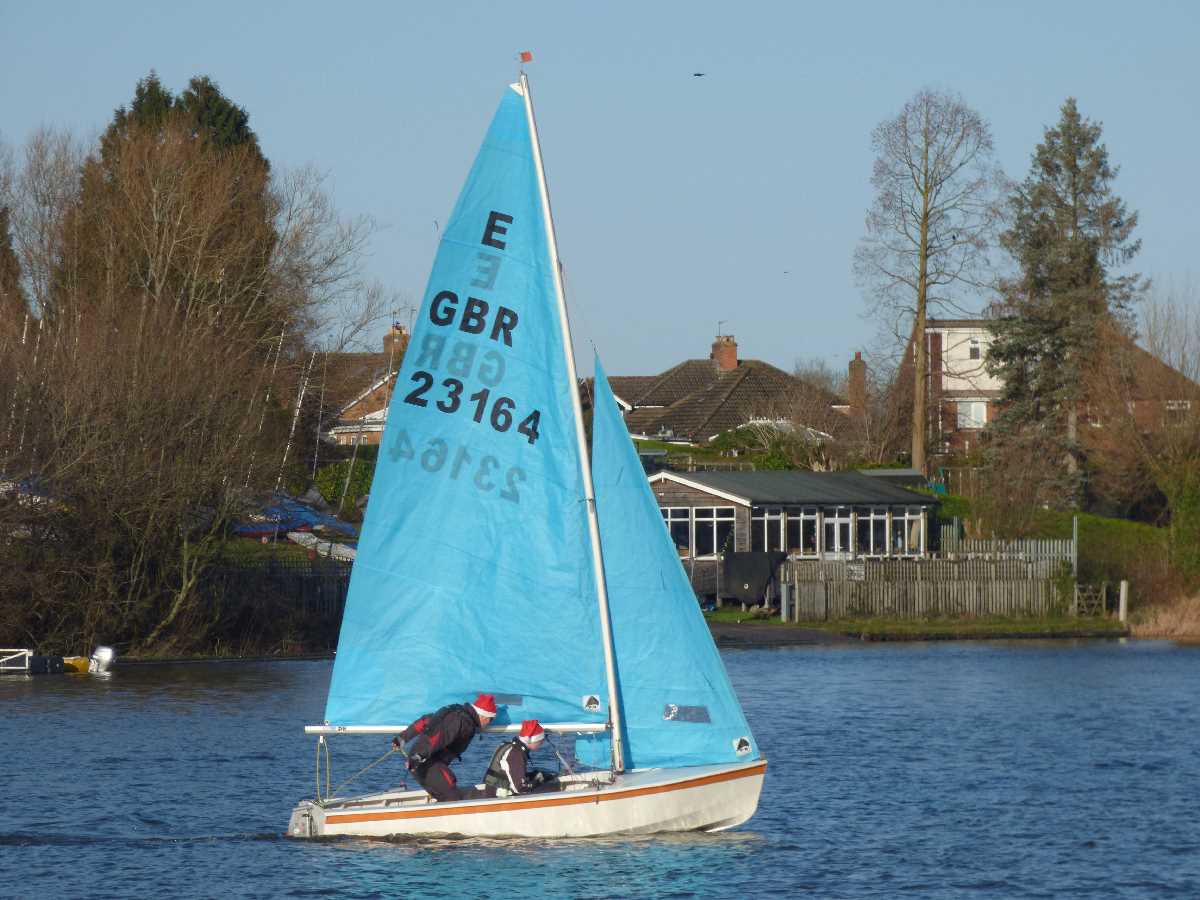 Earlswood Lakes Sailing Club